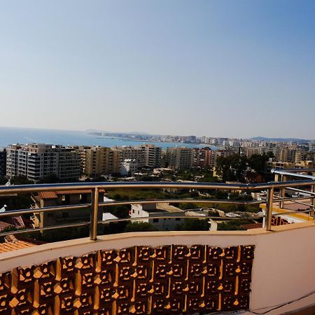 Lux Apartments Vlorë エクステリア 写真