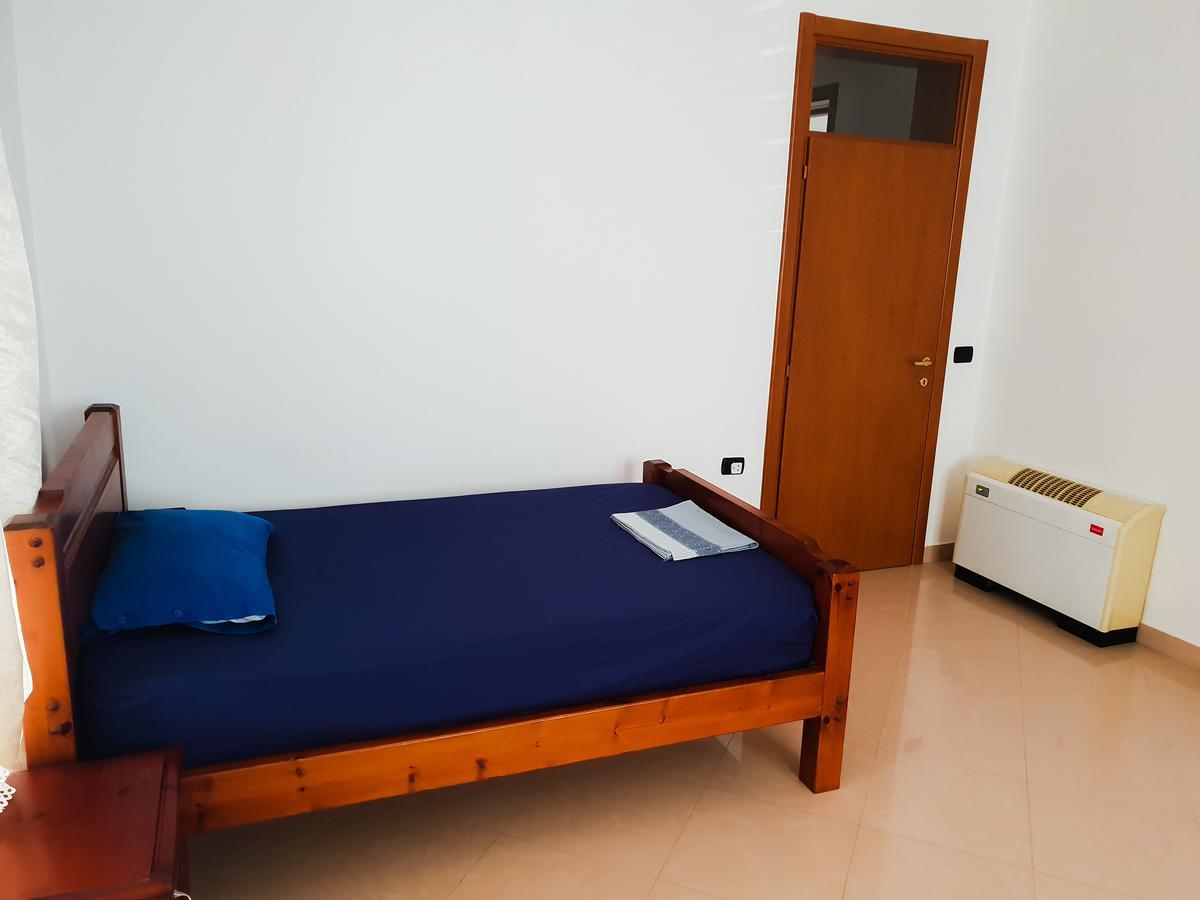 Lux Apartments Vlorë エクステリア 写真